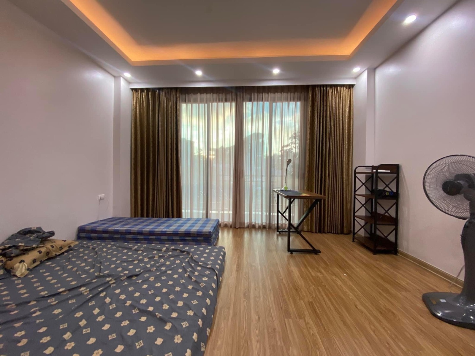 BÁN NHÀ TRẦN ĐẠI NGHĨA 42M X 5 TẦNG, 5,5 TỶ, KINH DOANH TRÊN 30 TRIỆU