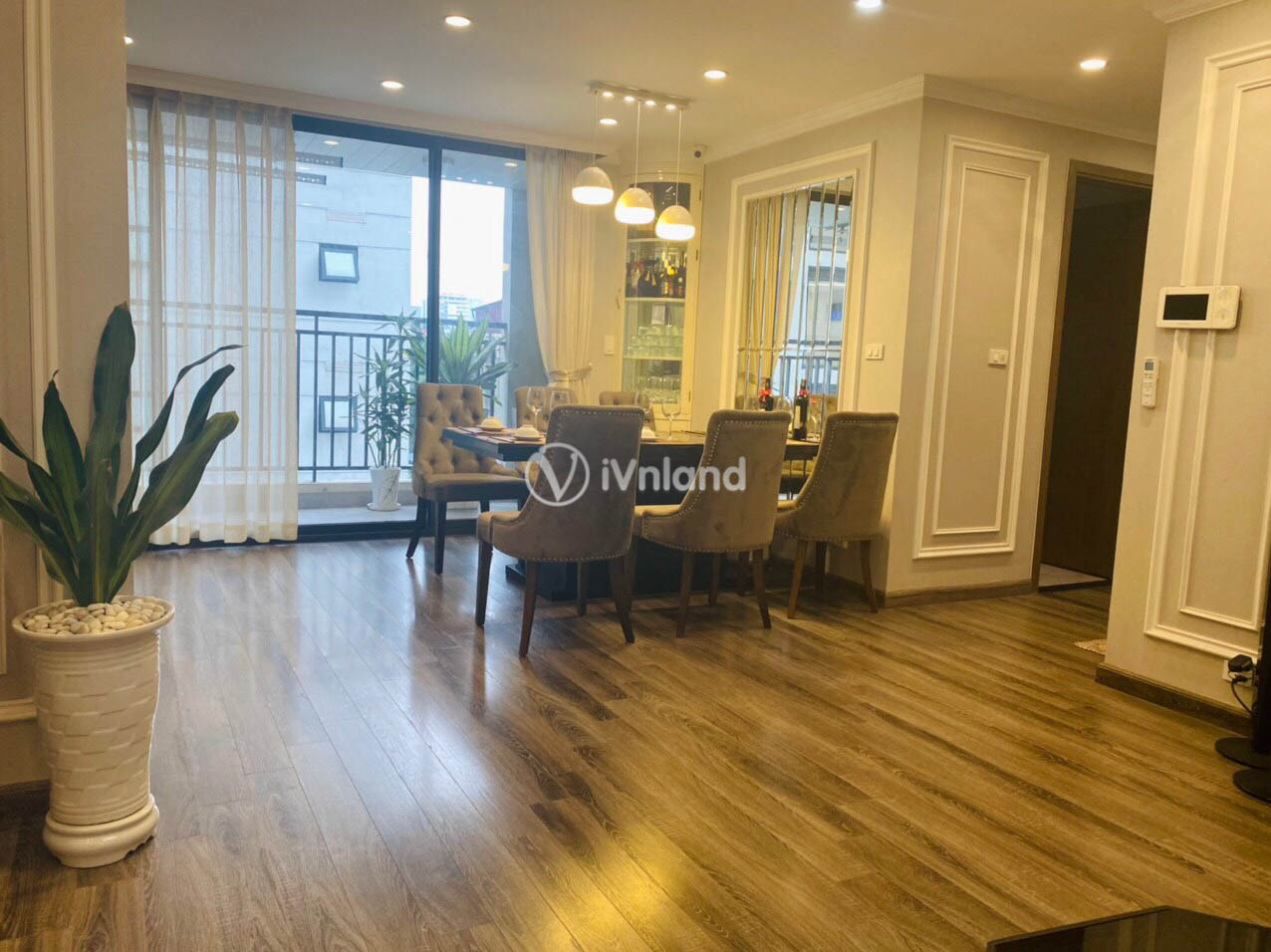 Bán chung cư 127m2, 3 ngủ, tầng thấp, ở HongKong Tower, chỉ 7.65 tỷ TL