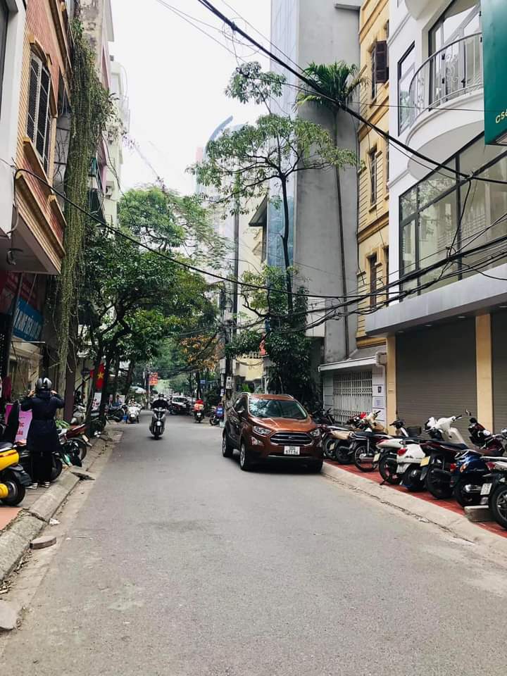 BÁN NHÀ TRUNG TÂM CẦU GIẤY 7 TẦNG KINH DOANH ÔTÔ TRÁNH VÍP NHẤT PHỐ + Nhà nằm mặt ngõ to hơn phố trần du