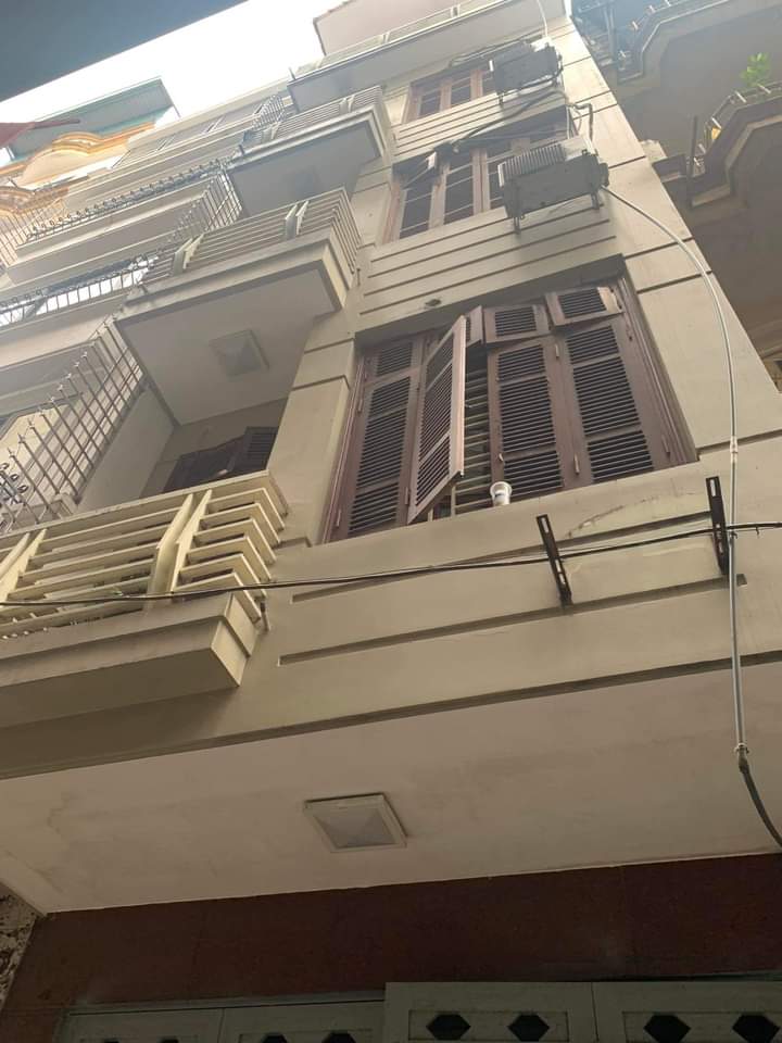 BÁN NHÀ CẦU GIẤY PHÂN LÔ Ô TÔ CHẠY VÒNG QUANH - 2 MẶT TIỀN TRƯỚC SAU.- Khu vực Trung tâm Quận Cầu Giấy