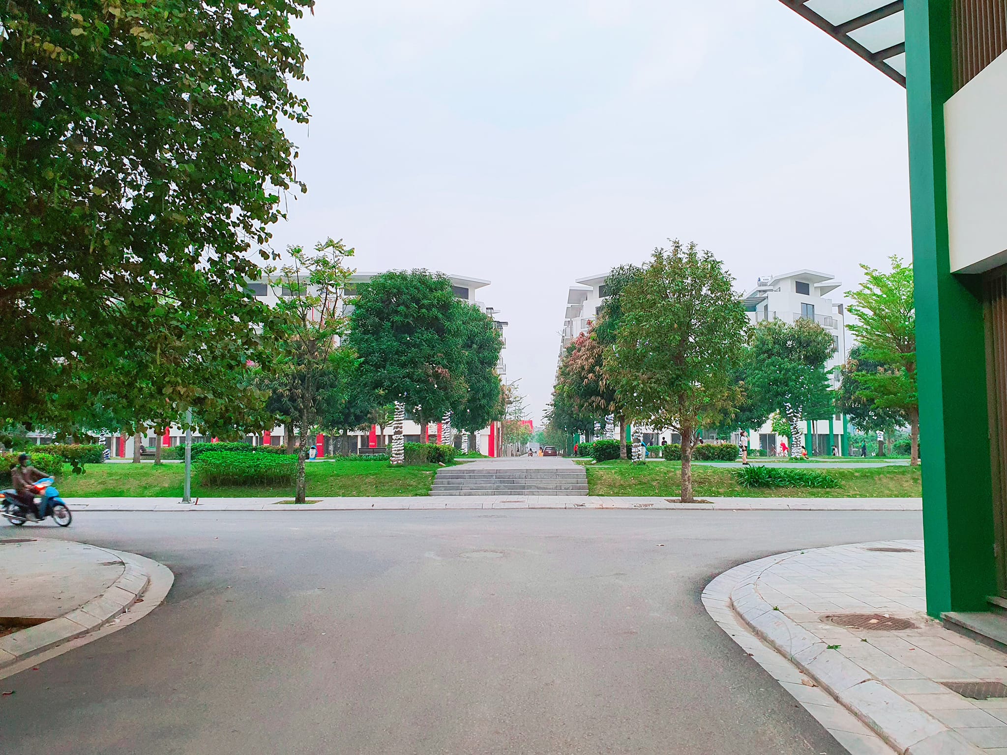 Bán Nhà Liền Kề Khai Sơn Town Long Biên 100m 5 tầng mt 6.2m chỉ 15.5 tỷ