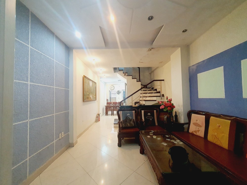 Bán nhà Khương Đình, gần phố, 47m2, 3 tỷ 9.