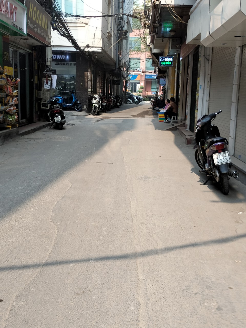 Bán nhà mặt ngõ kinh doanh Phố Láng Hạ Quận Ba Đình, ô tô tránh, diện tích rộng 116M X 4T,