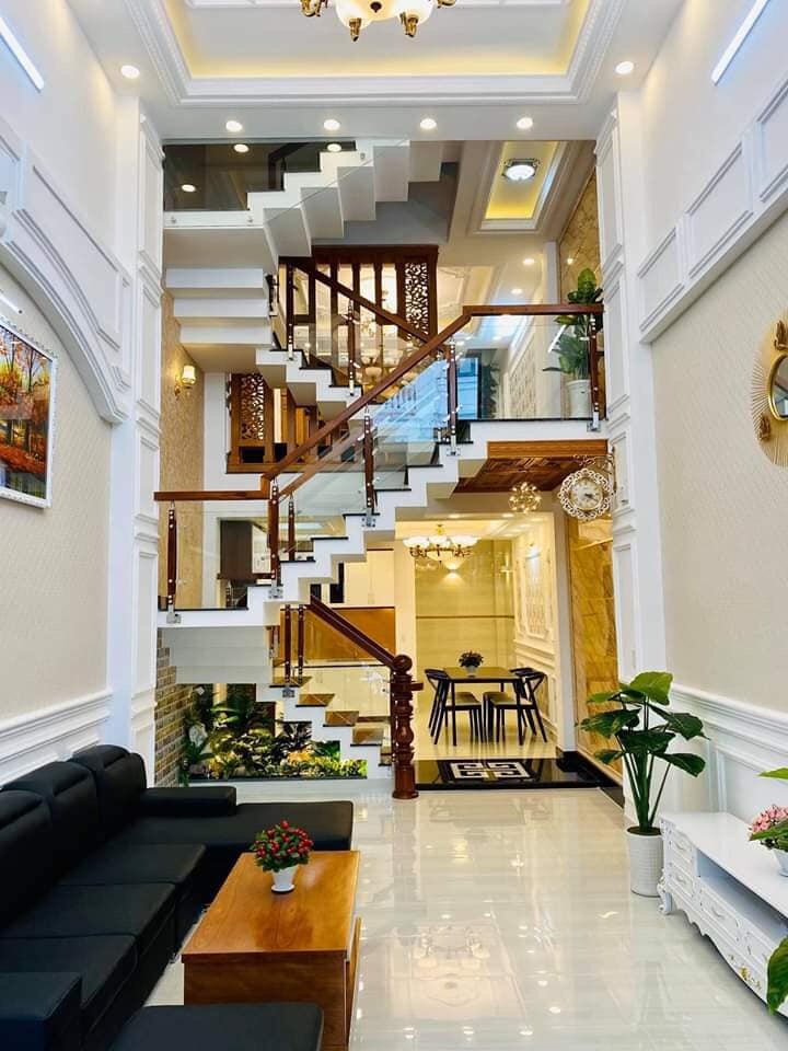 104m2
