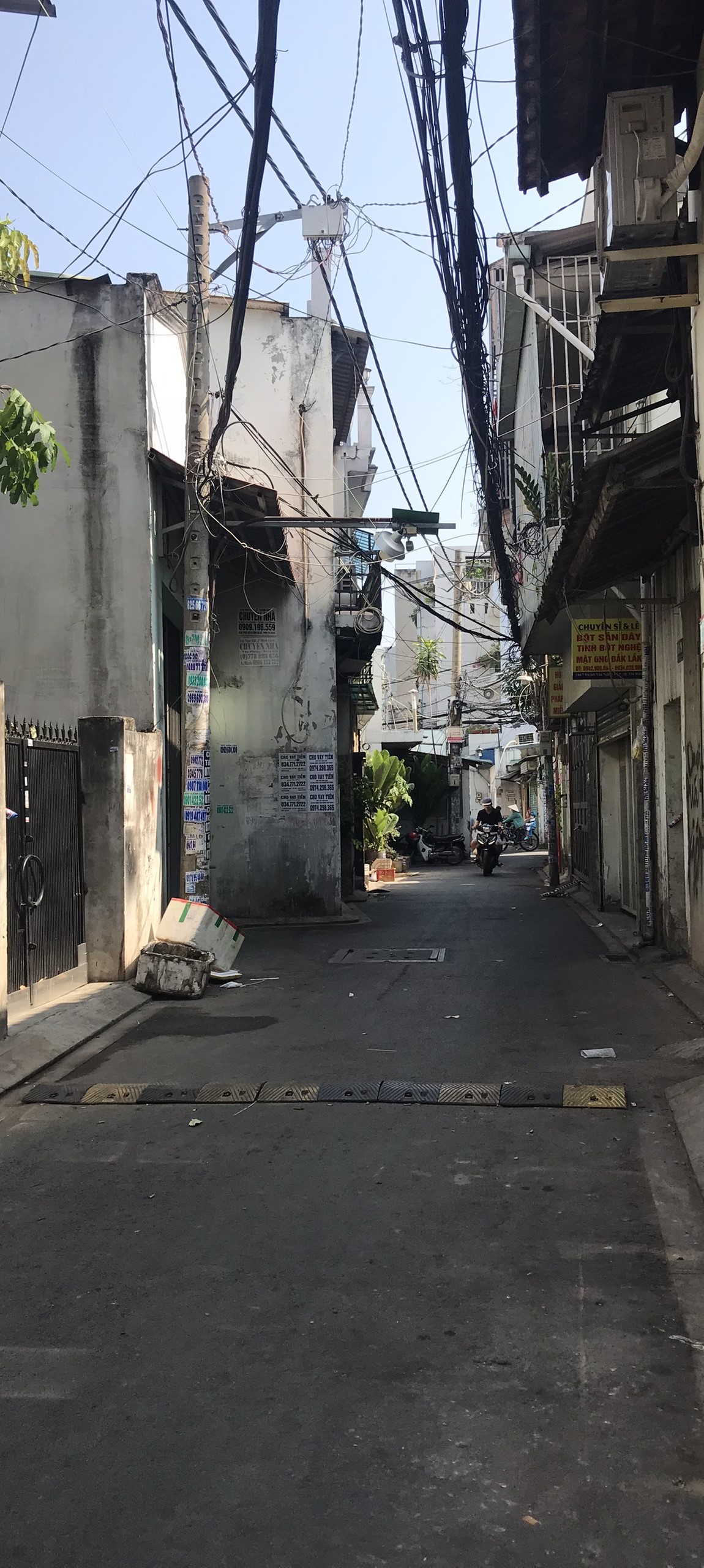 7 TỶ HƠN - NHÀ 4 TẦNG - 5PN - 72M2 - HẺM XE HƠI NGUYỄN VĂN KHỐI