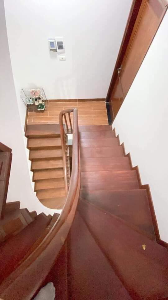 Bán nhà ngõ 402 Mỹ Đình, Nam từ Liêm. Ô tô vào, kinh doanh đỉnh, Dt 35m2, 5 tầng, Mt 5m, giá 6.3 tỷ.