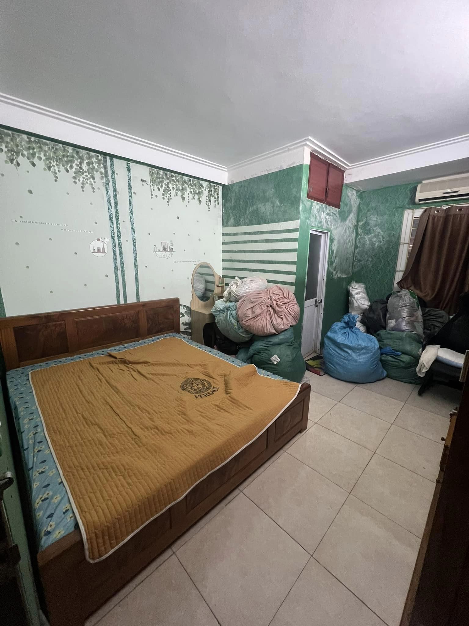 Cần Bán Nhà Dòng Tiền ngõ 225 Quan Hoa. DT: 43m*5 tầng, MT: 3.6m giá chỉ 4,2 tỷ