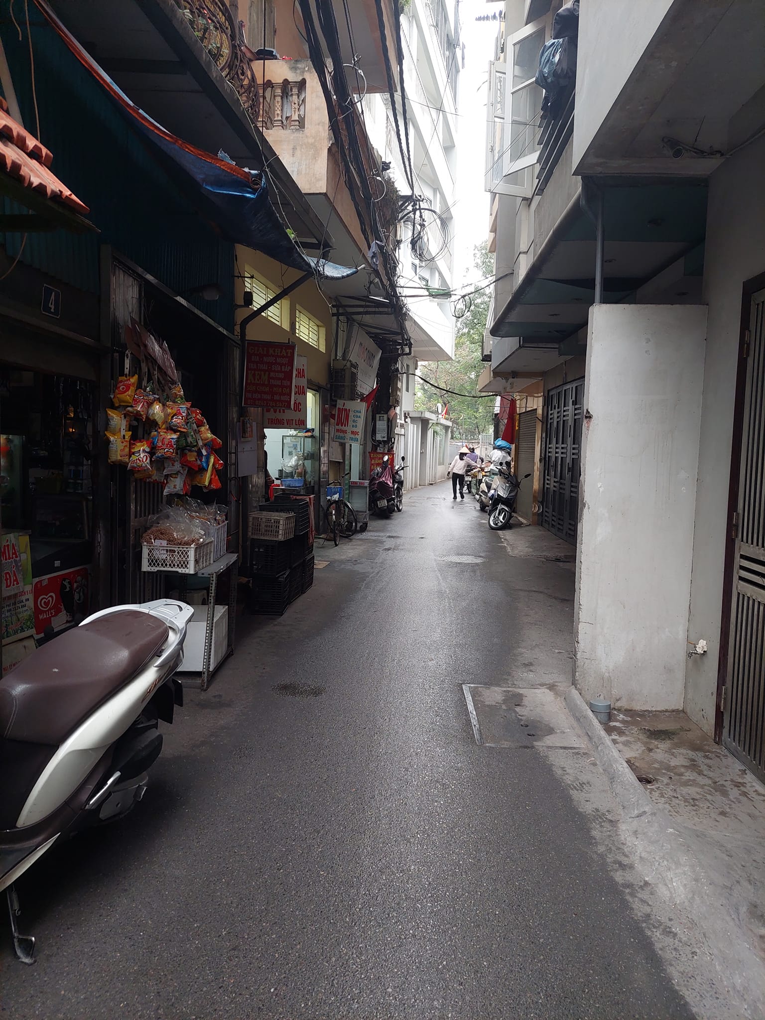 Bán Nhà Ngõ 81 Trung Kính - Cầu Giấy. DT: 61m, MT: 4m giá chỉ nhỉnh 9tỷ