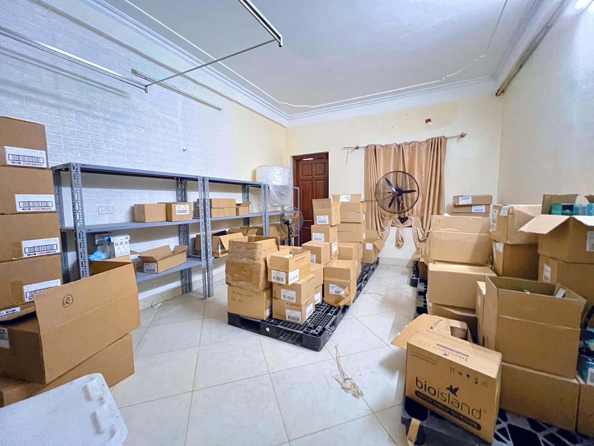 Nhà riêng Vạn Phúc MỚI ở ngay HAI MẶT THOÁNG, Ô TÔ 44m2x4T, hơn 4 tỷ