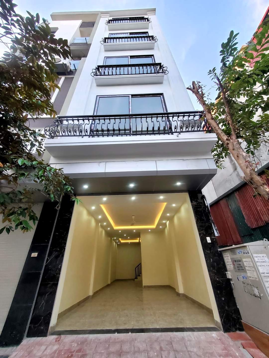 Bán nhà riêng tại Phố Nhân Hòa quận Thanh Xuân, 5 tầng mới chỉ có 4.5 tỷ