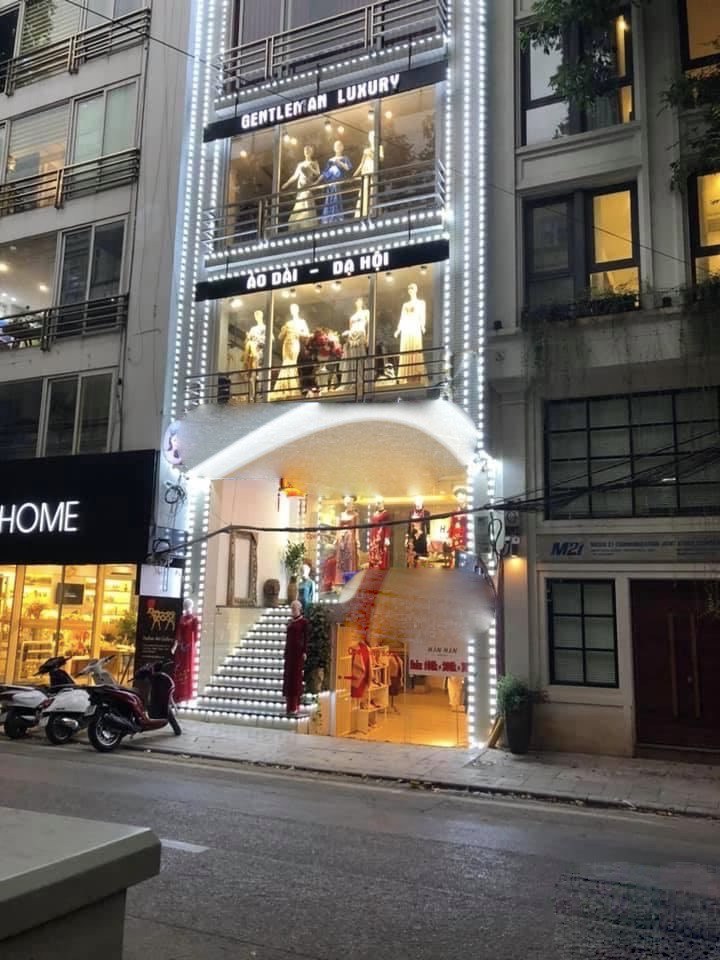 Cho thuê nhà mặt phố Lý Nam Đế, DT 80m2x 8T, MT 6m thông sàn, có thang máy, hầm riêng biệt giá 90tr