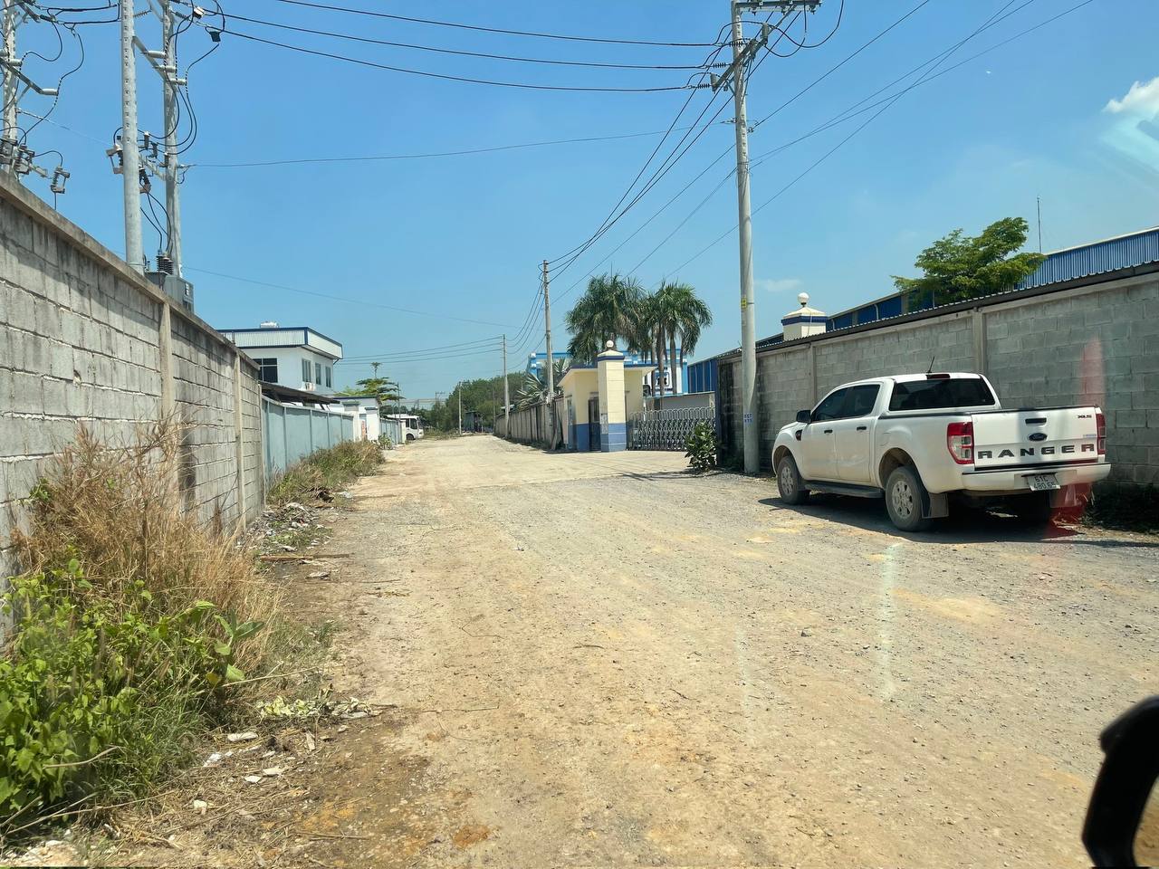 BÁN LẠI 430M2 ĐẤT BÊN THUẬN AN _ THỦ DẦU MỘT_ PHƯỚC DO CHÚ TÁM CẦN TIỀN NHẬP KHO HÀNG BÊN