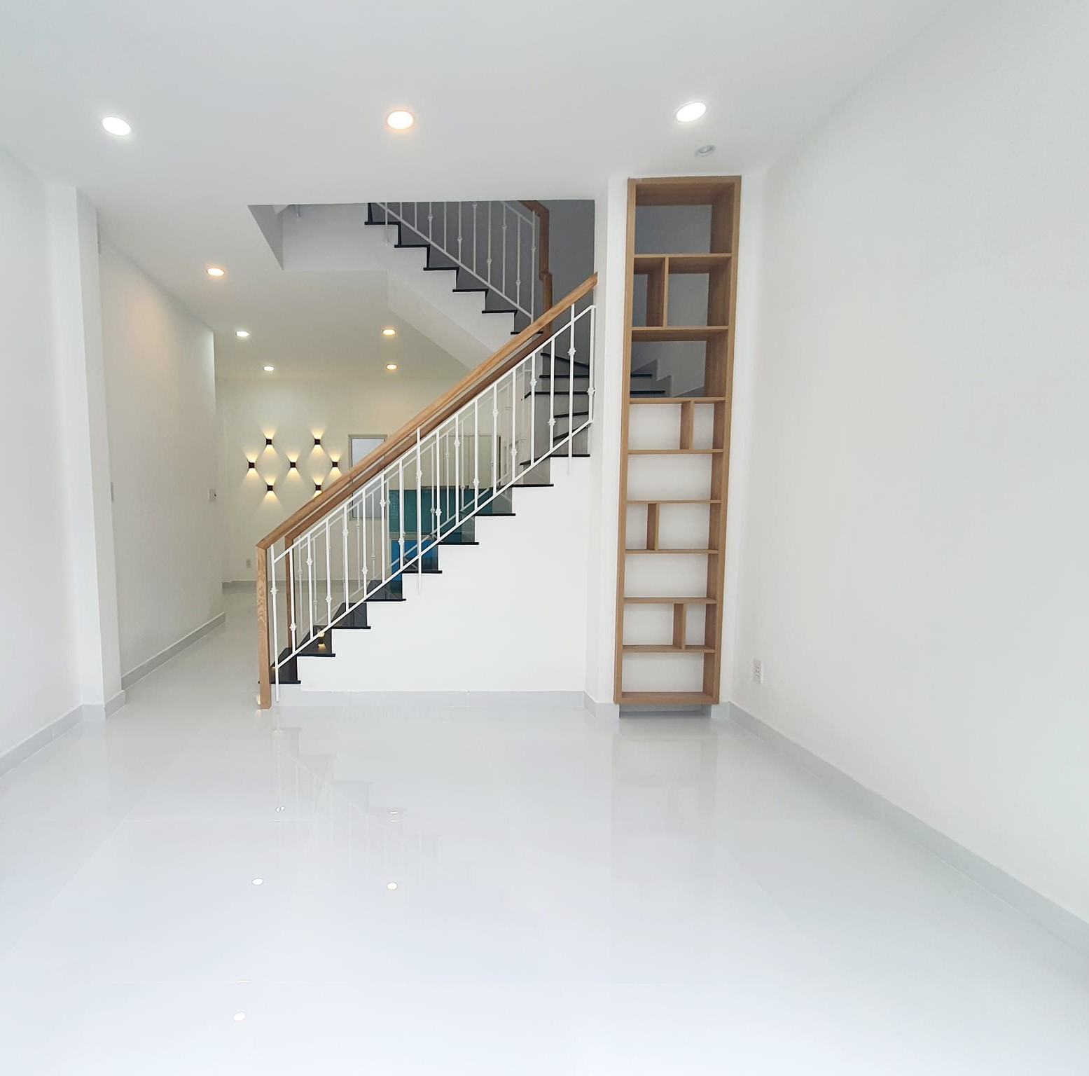 NHỈNH 3 TỶ - NHÀ MỚI ĐẸP 50M2 - 2 TẦNG - ĐƯỜNG QUANG TRUNG