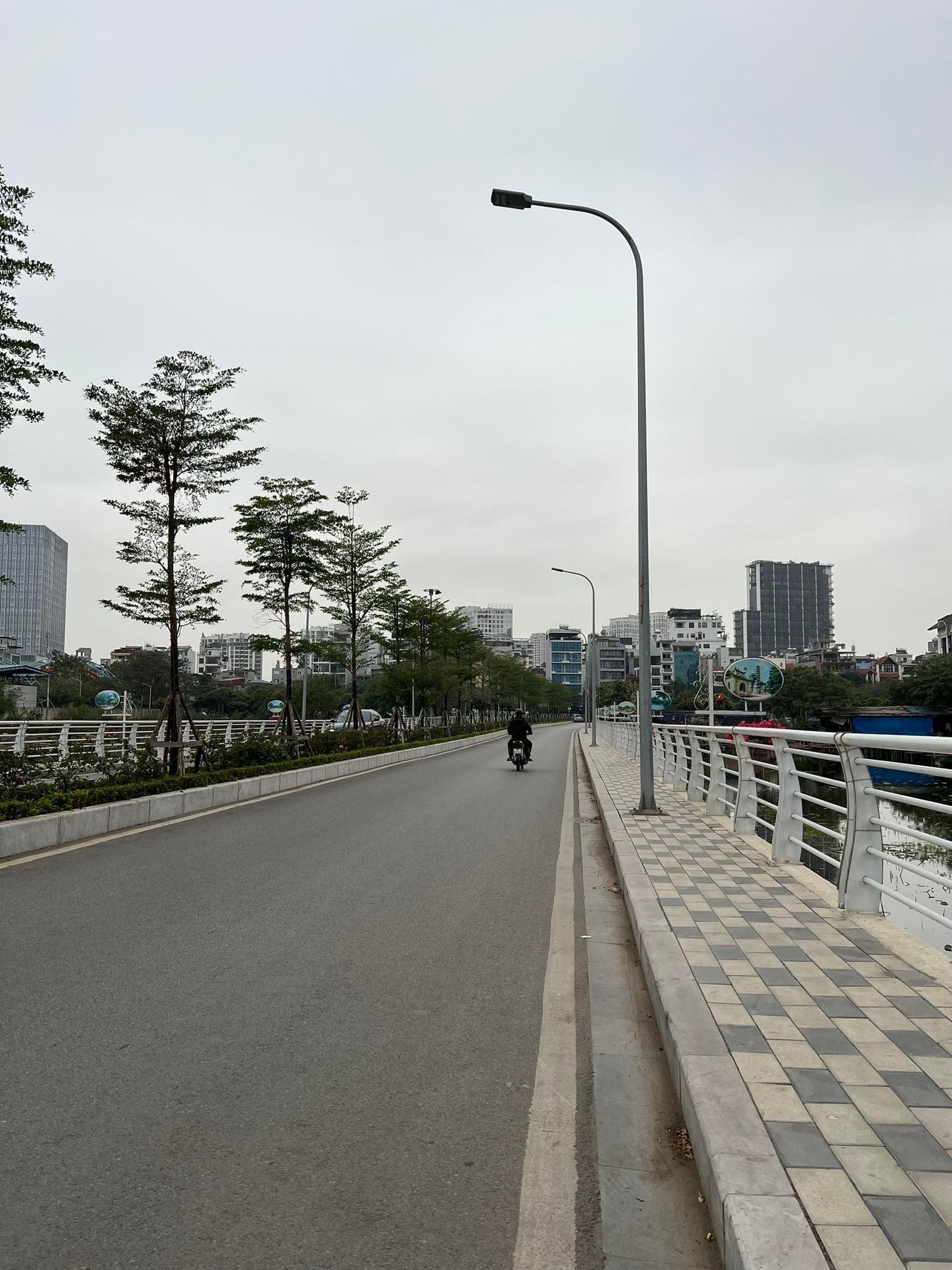 Bán nhà Tô Ngọc Vân, Tây Hồ 65m2 x 4 tầng, mặt tiền 5 m, chỉ 22 tỷ