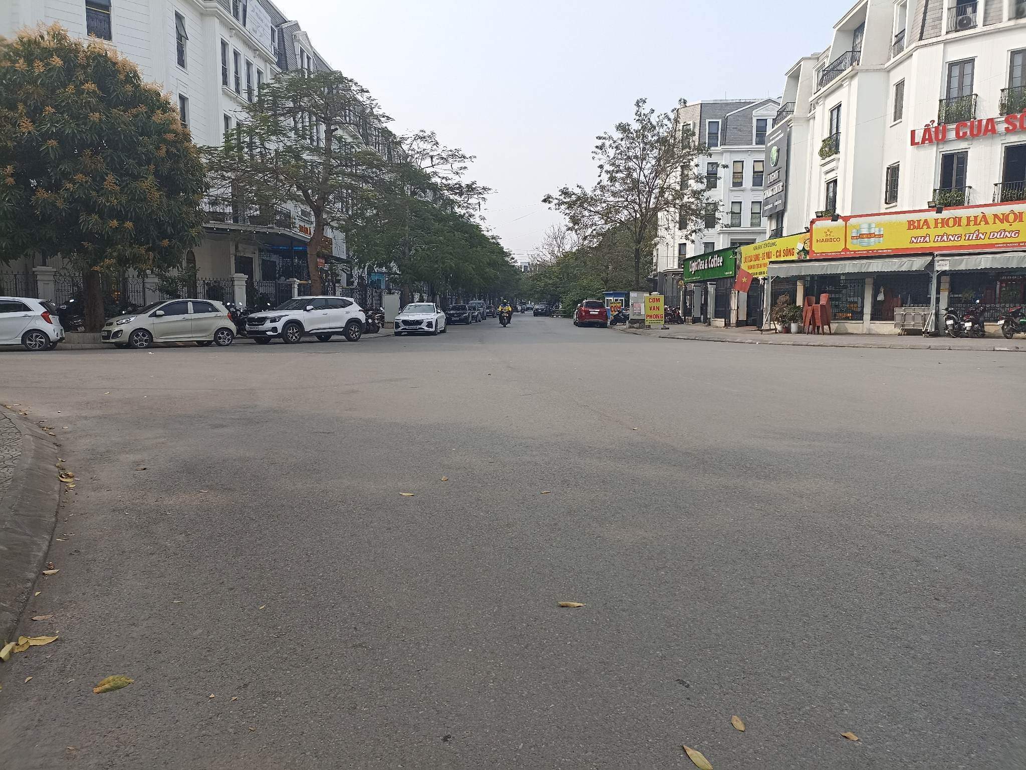 Siêu vip. Biệt thự Nguyễn Xiển, KĐT Đại Kim lô góc, vỉa hè siêu rộng KD 150m2, 4T, MT23m