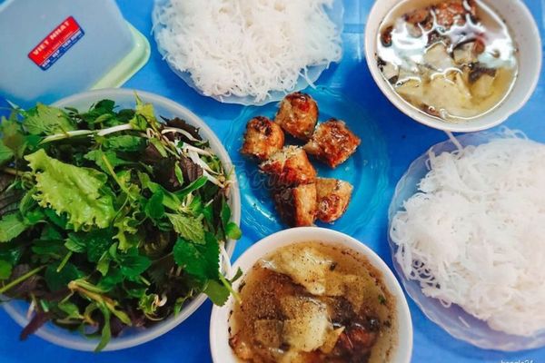 Bún chả Đê La Thành nhận được đánh giá tích cực của khách hàng review-bun-cha-de-la-thanh-4