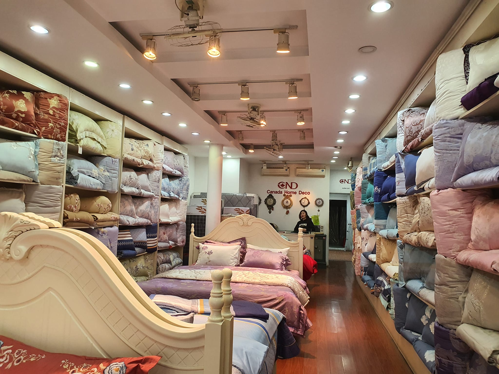 Cho thuê nhà mặt phố Tôn Đức Thắng, 142m x 2T, MT 5.5m, 55tr/tháng.