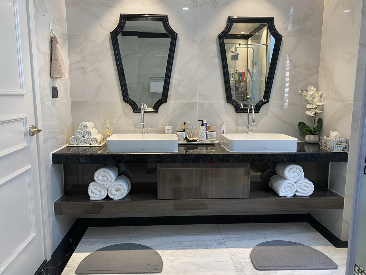 Bán căn biệt thự Vinhomes Imperia giá rẻ hơn thị trường 3 tỷ