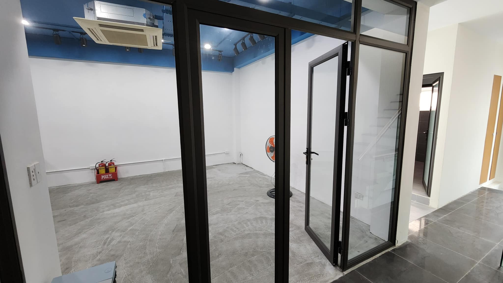 Bán Tòa VP Vũ Phạm Hàm Yên Hòa Cầu Giấy 111m 7T MT7m 70tỷ