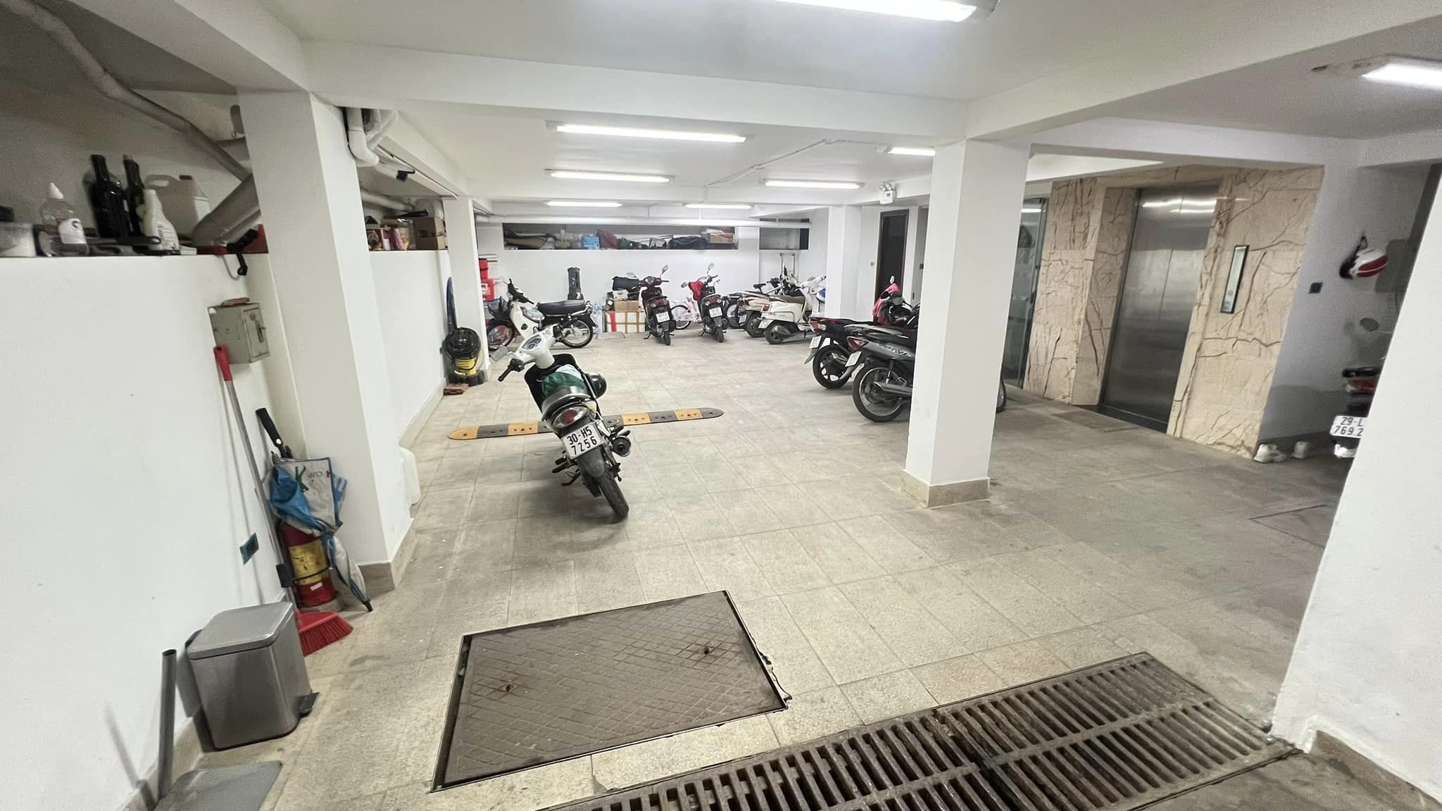 Bán Biệt thự sang trọng KĐT Mỹ Đình 2, phố Cao Xuân Huy. 170m XD 153m x 5 nổi 1 hầm, mt 10m. 48 tỷ