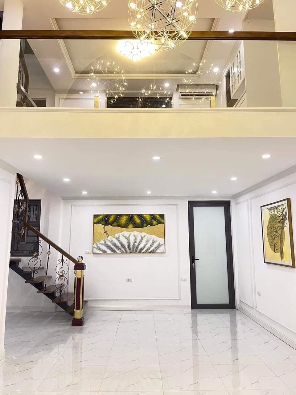 Bán nhà Láng Hạ, Vip Đống Đa, 48m2, 5 tầng, Kinh doanh, Văn phòng, 30m ra phố, nhỉnh 5 tỷ