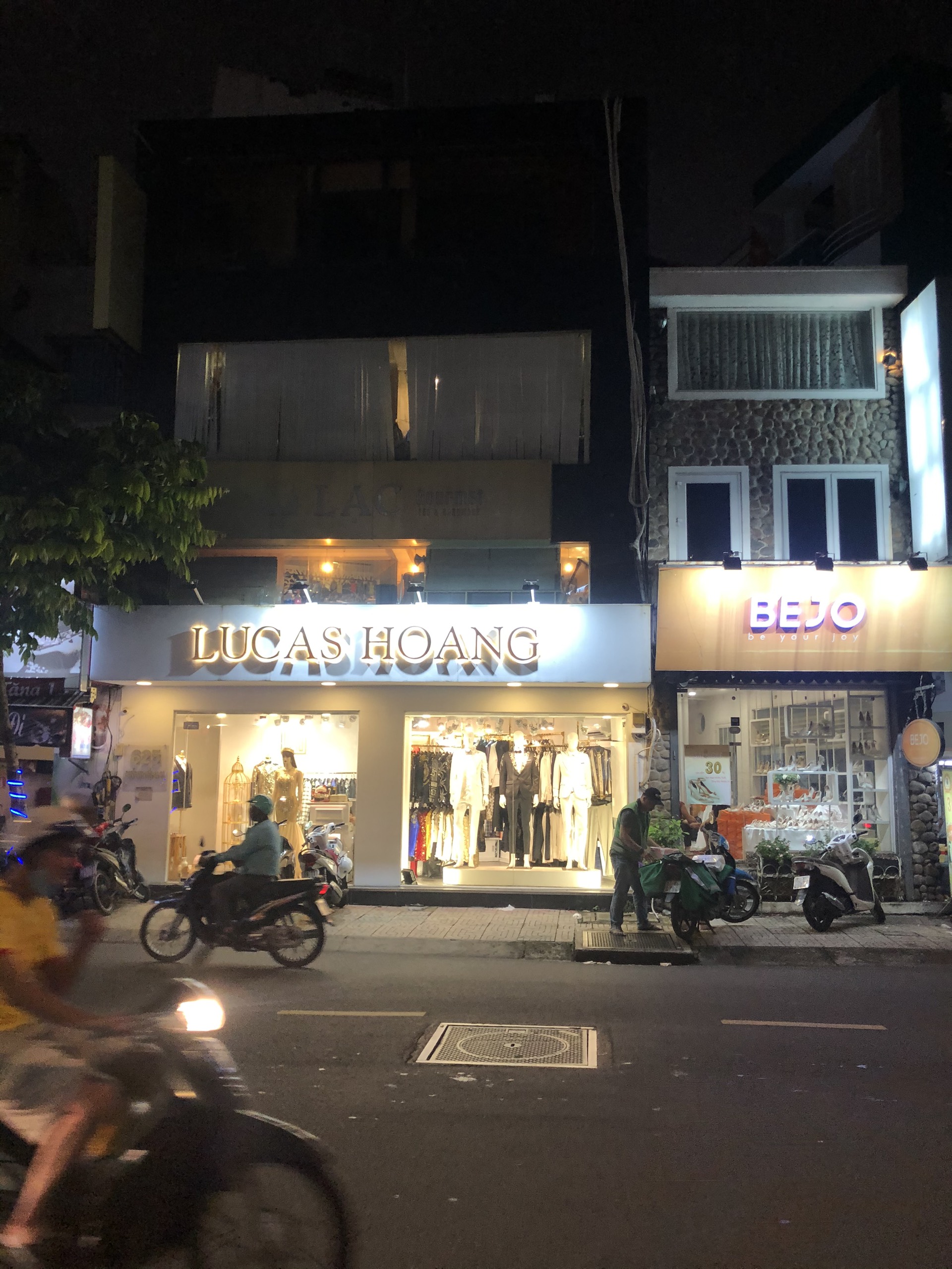 Mặt tiền kinh doanh, vỉa hè rộng, Spa, Phòng Khám, Văn Phòng, đang có HĐ thuê 40tr, Thành Thái, Q10