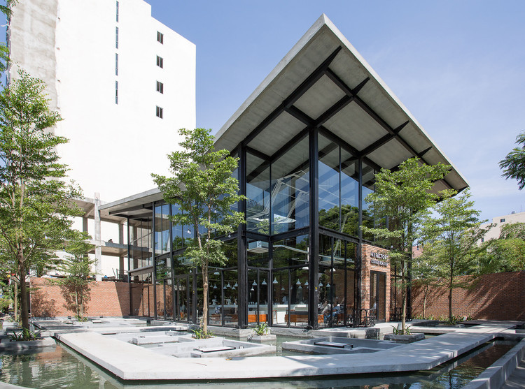  220m2