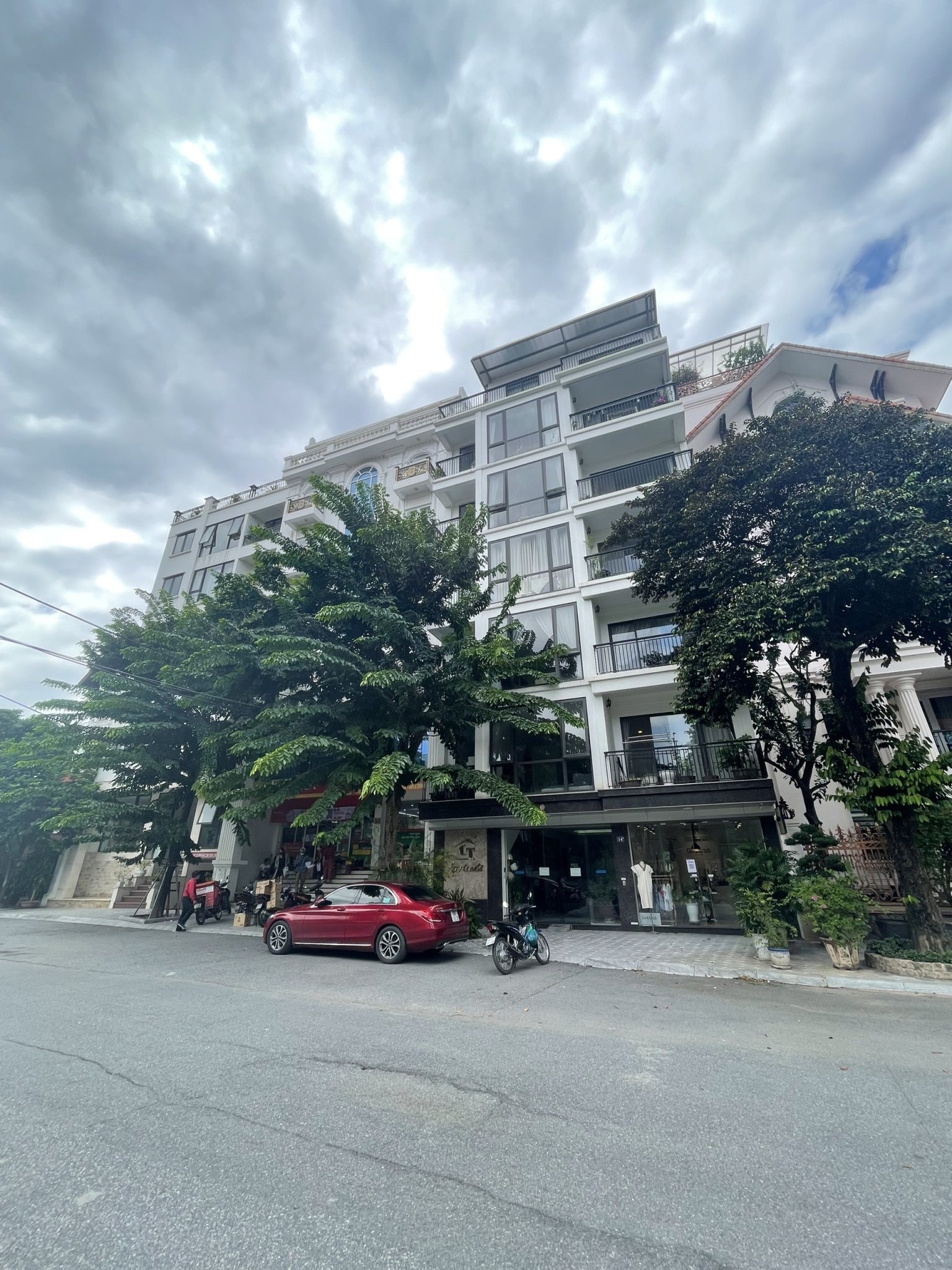 100m2