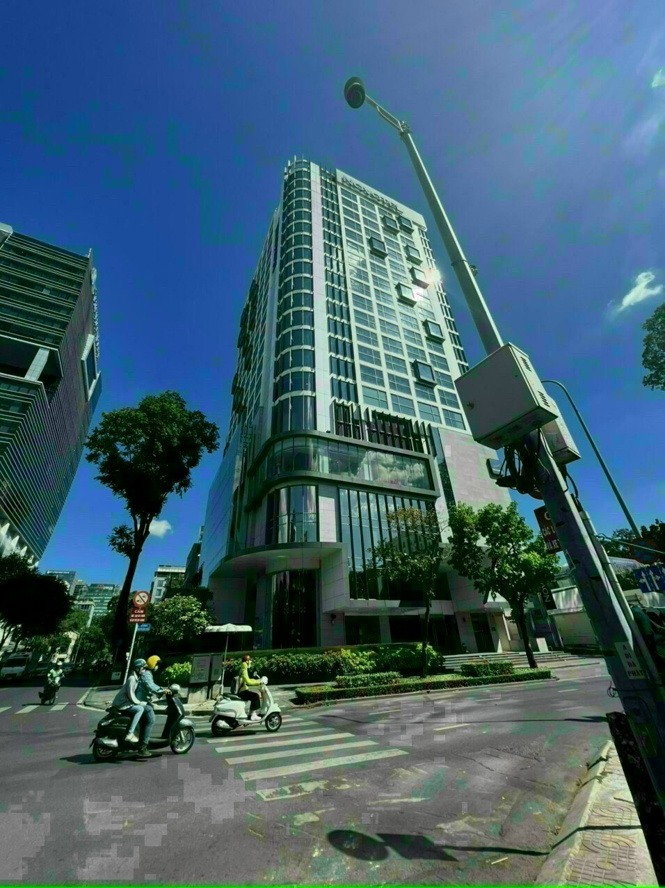 Sở hữu Building đẳng cấp bậc nhất Sài Gòn đường Nguyễn Trãi, Q.1, doanh thu 2 tỷ/tháng