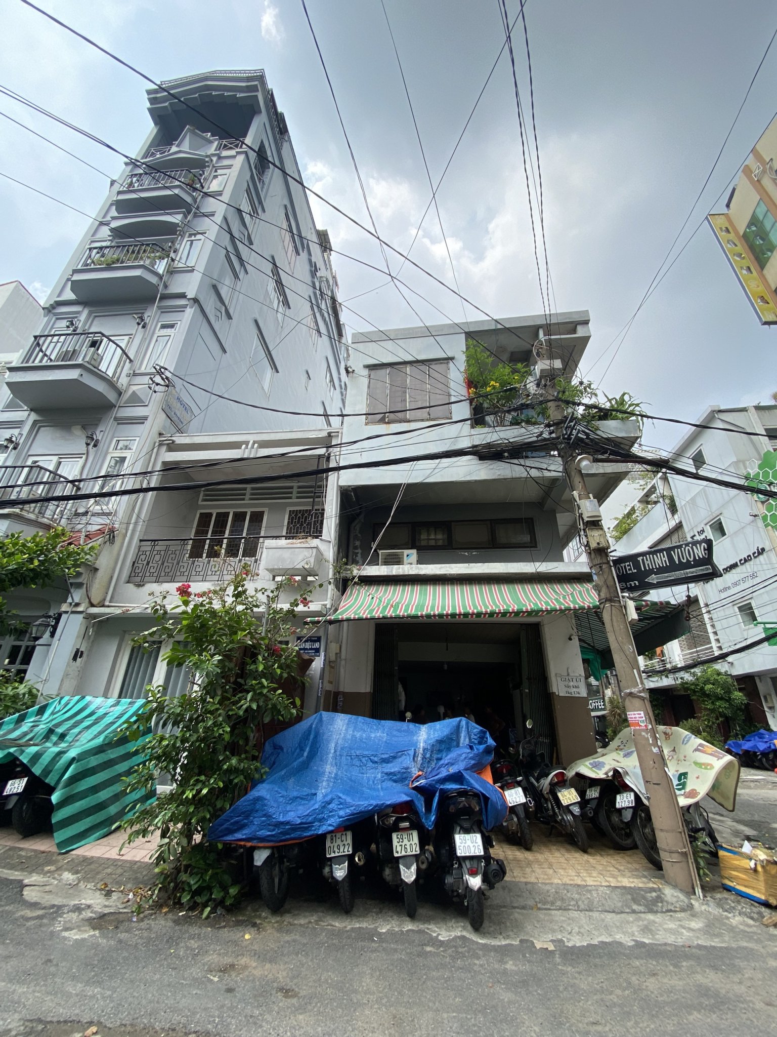 HXH 10/ Xuân Diệu P.4 Q. Tân Bình, 8x20m, trệt, 1 lầu