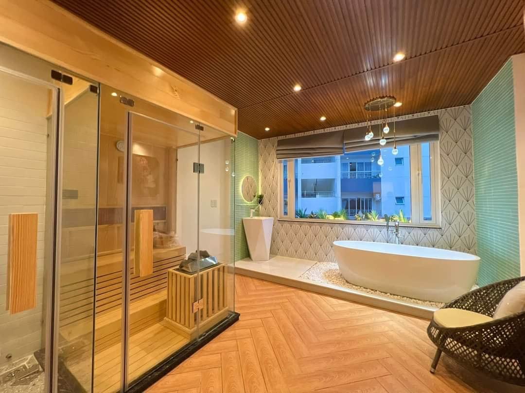 Bán nhà 28 Xuân La, Tây Hồ, vỉa hè, gara ô tô, kinh doanh văn phòng, khách sạn, nhà hàng, căn hộ dichj vụ, đầu tư.