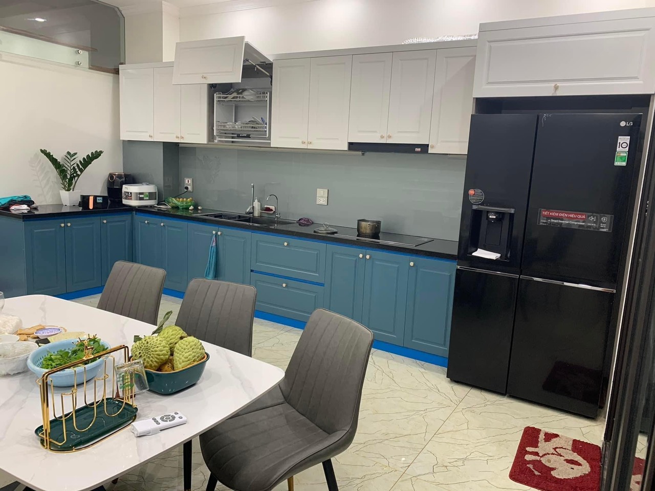 Bán nhà phân lô Trần Quốc Hoàn, Cầu Giấy, gara ô tô, thang máy, vỉa hè, kinh doanh văn phòng, giá đầu tư 234.