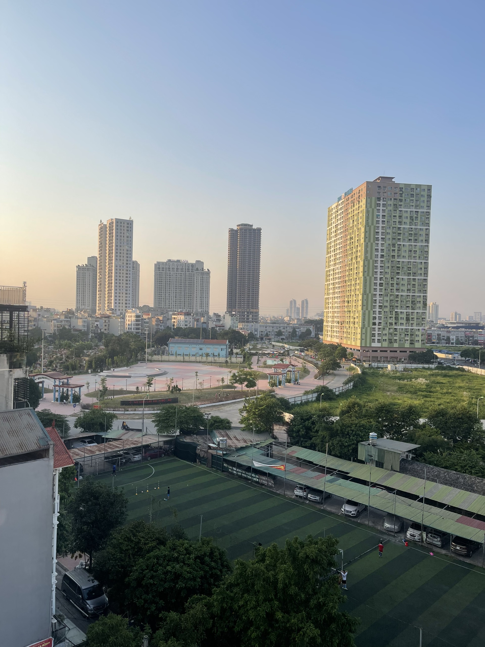 Siêu mặt tiền 11m phố Đa Sĩ, kinh doanh đỉnh cao.