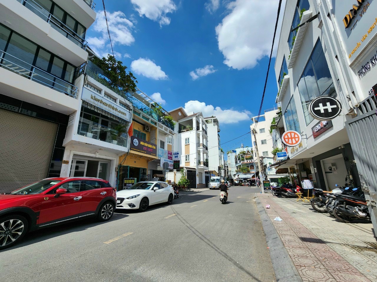 Bán gấp nhà mặt tiền Nguyễn Hiến Lê , phường 13, quận Tân Bình 70m2, giá chỉ 14.5 tỷ