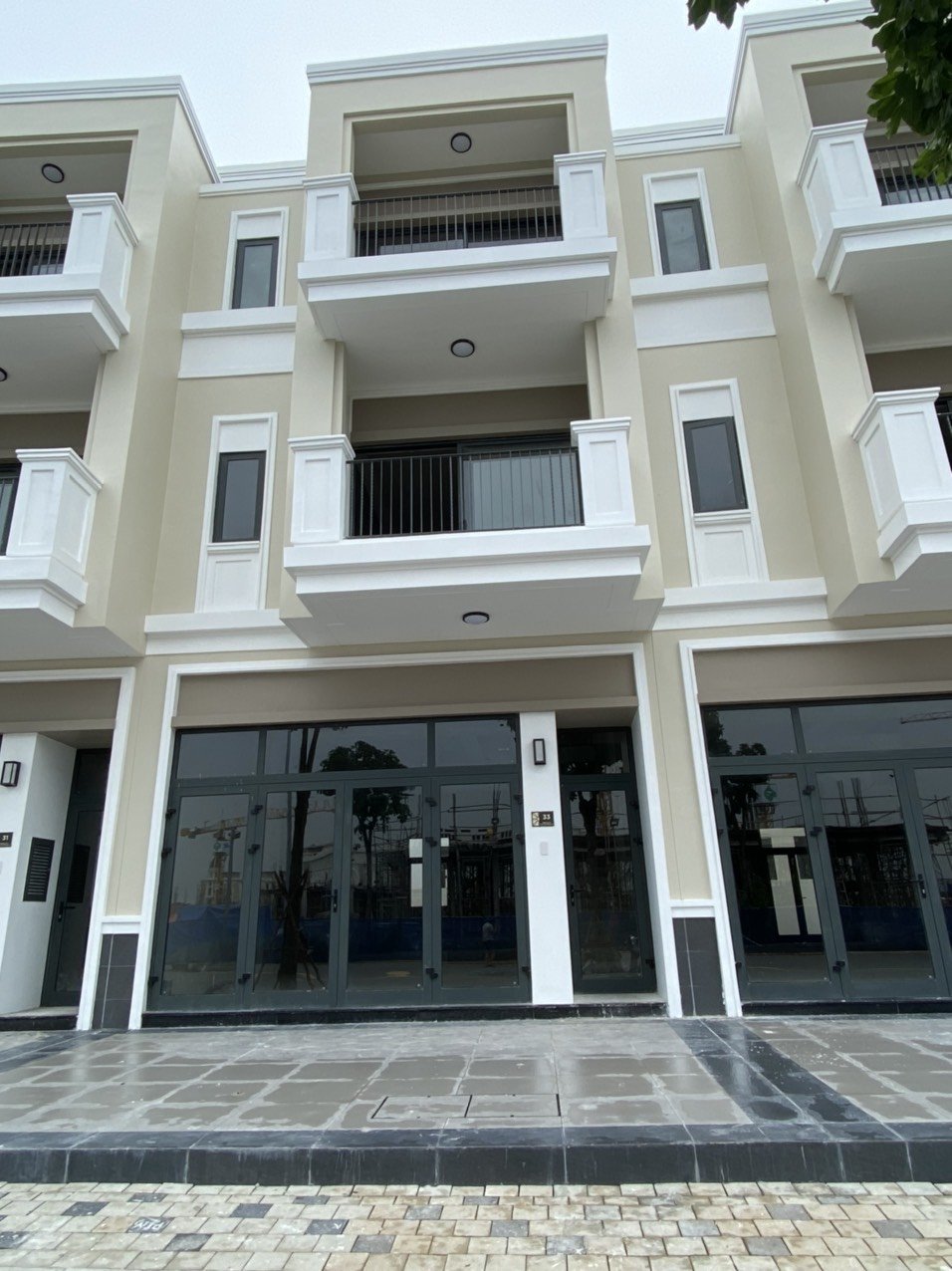 100m2