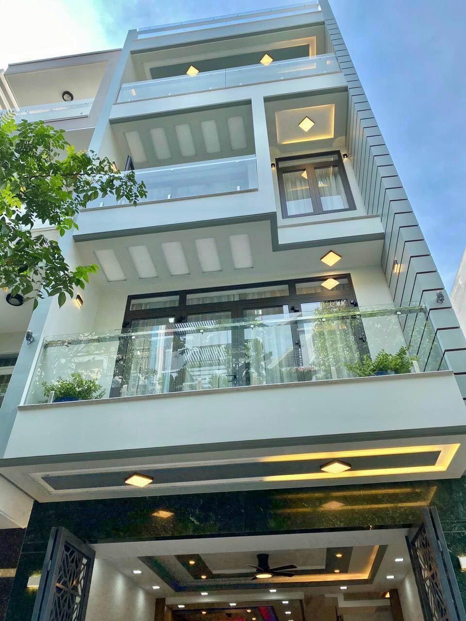 Bán gấp hẻm 8m Hồ Văn Huê, 4 x 15m, 3 lầu, giá chỉ 11 tỷ