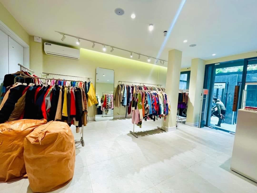 NHÀ ĐẸP PHỐ TRIỆU VIỆT VƯƠNG, THANG MÁY, 45M - MT 4.5M - KD- VỈA HÈ RỘNG - NHỈNH 26 TỶ.