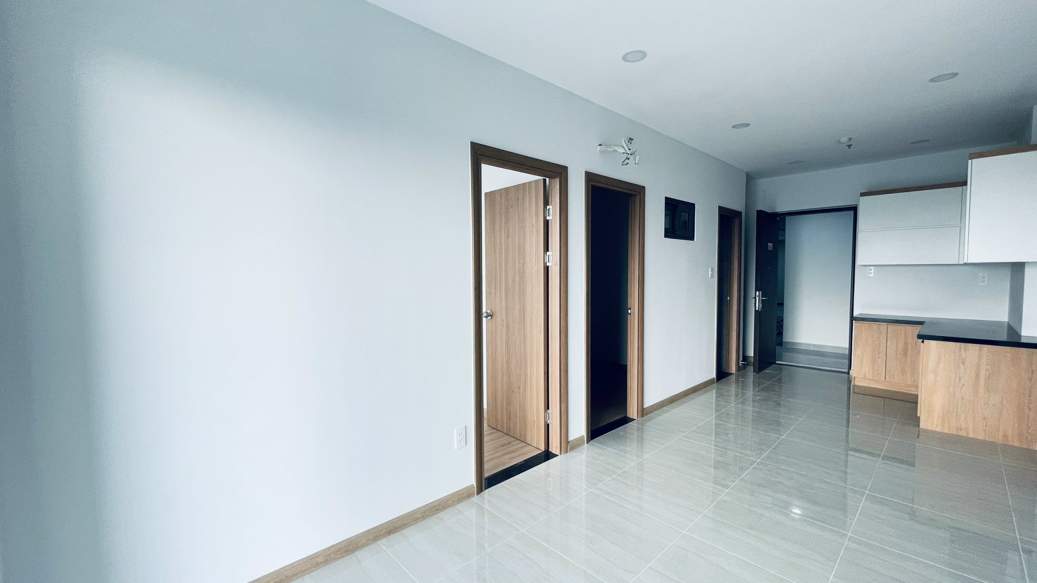 CĂN 2PN2WC BCONS PLAZA-GIÁ 4TR5/TH