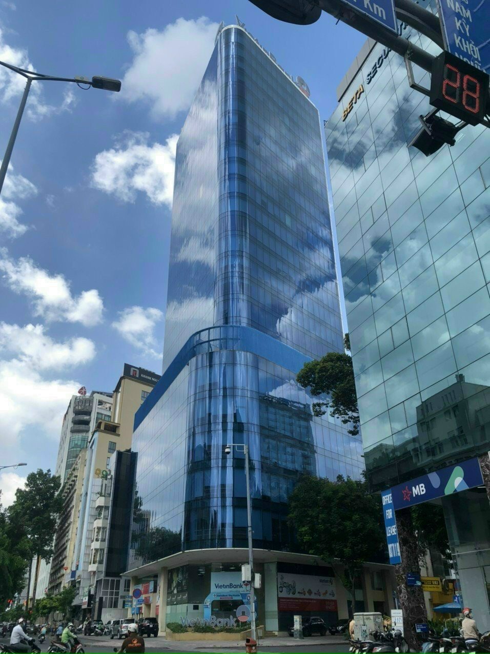 Bán nhà đường Trần Quốc Thảo, P.7, Q.3, Dt: 20x30m, 600m2, 2 tầng, 370 Tỷ.