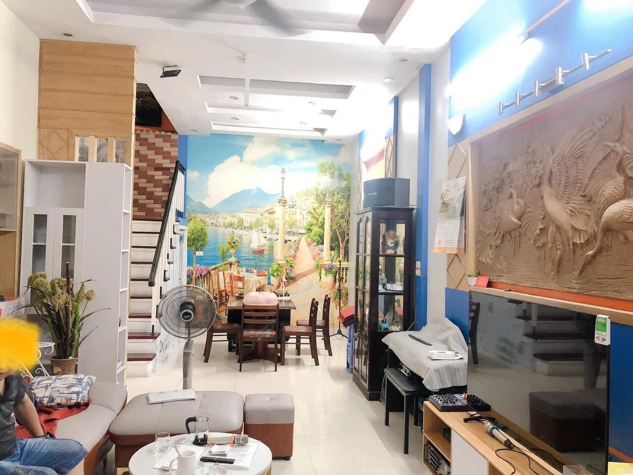 Bán Nhà Phố Tống Duy Tân , nhà đẹp ,sổ đỏ chính chủ.