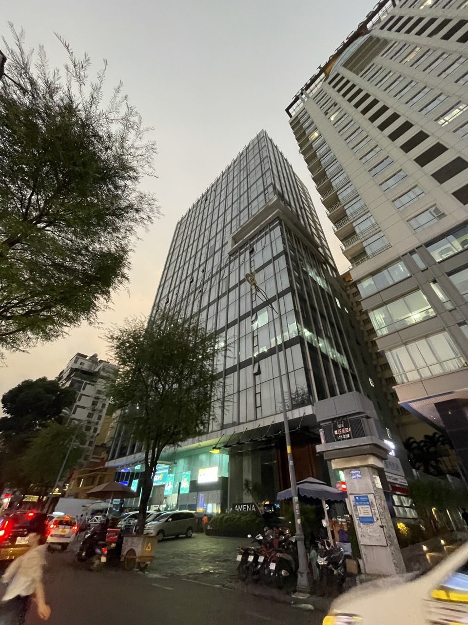 Bán Tòa Nhà đường Phạm Ngọc Thạch, P.6, Q.3, Dt: 7x28m, 200m2, Hầm, 8 tầng, 160 Tỷ.