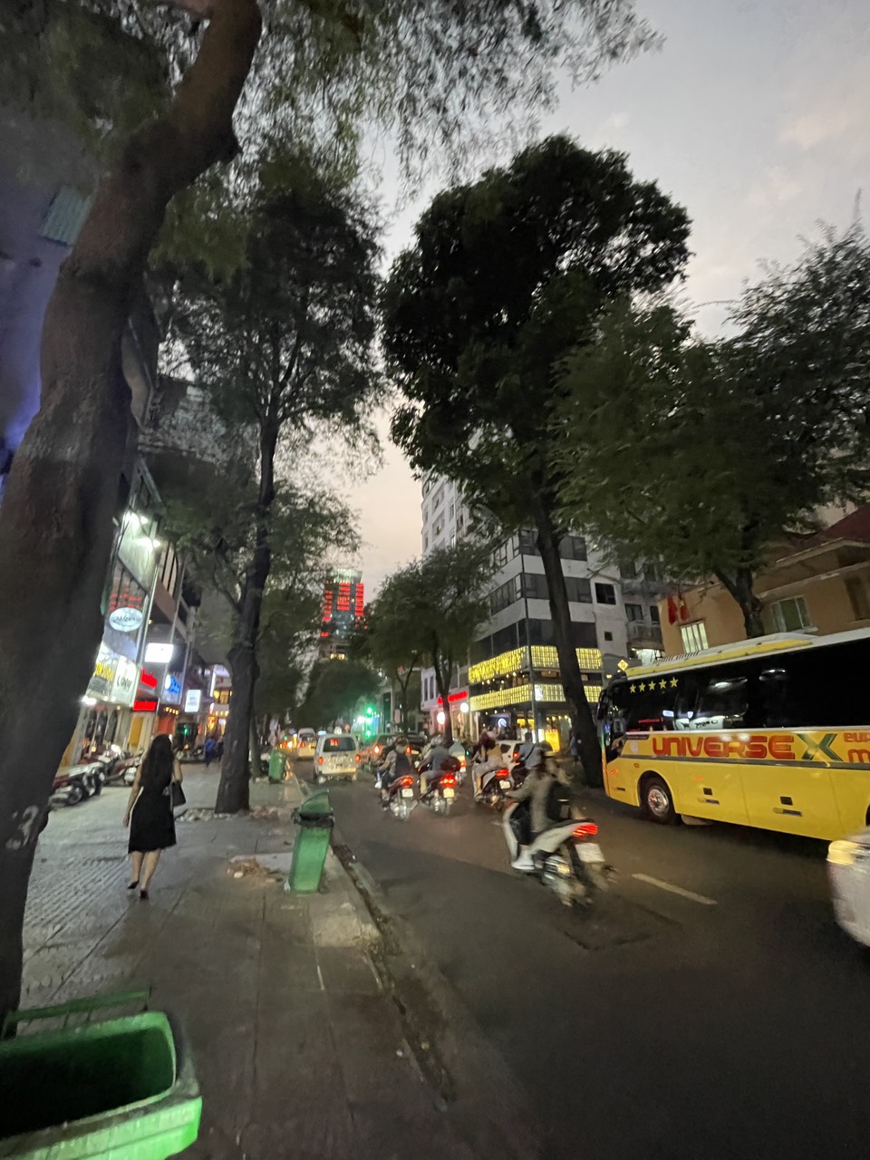 Bán Tòa Nhà đường Võ Văn Tần, P.6, Q.3, Dt: 14x30m, 406,6m2, Hầm, 5 lầu, 280 Tỷ.