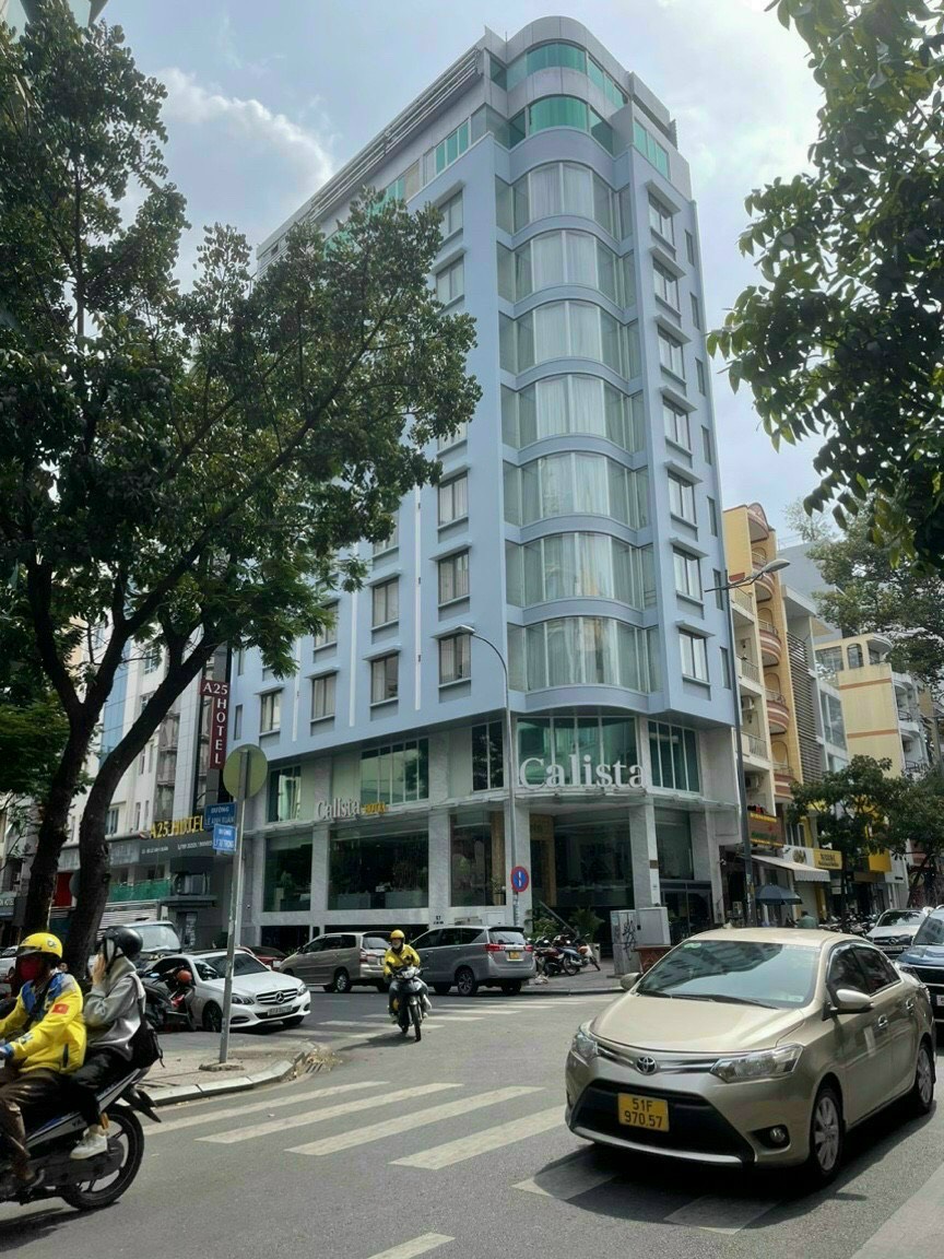 Bán nhà đường 2 MT Võ Văn Tần - Lê Quý Đôn, P.6, Q.3, Dt: 21x38m, 908m2, 7 tầng