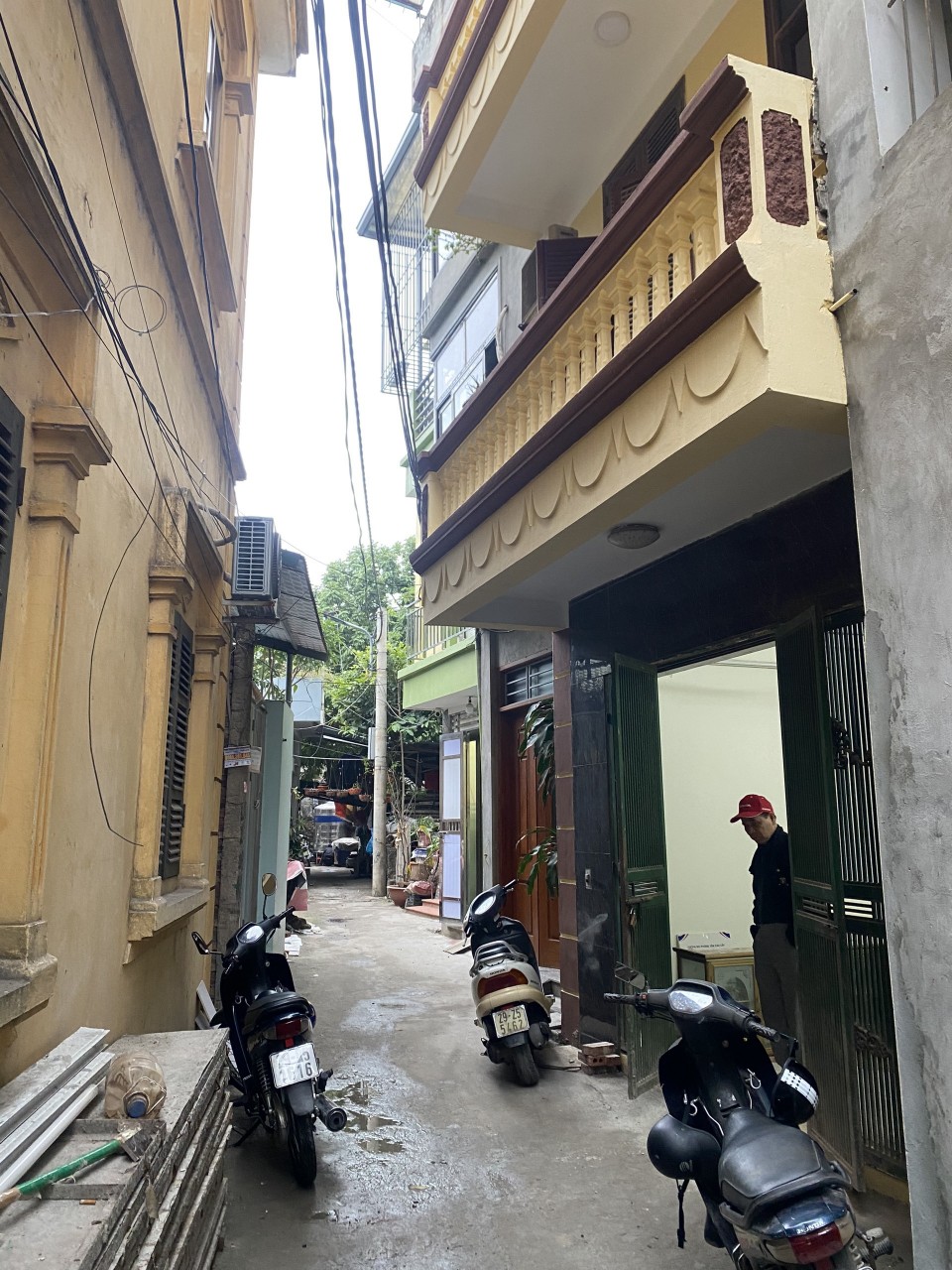 NHÀ 30MX5 TẦNG GẦN DH CÔNG NGHIỆP HÀ NỘI