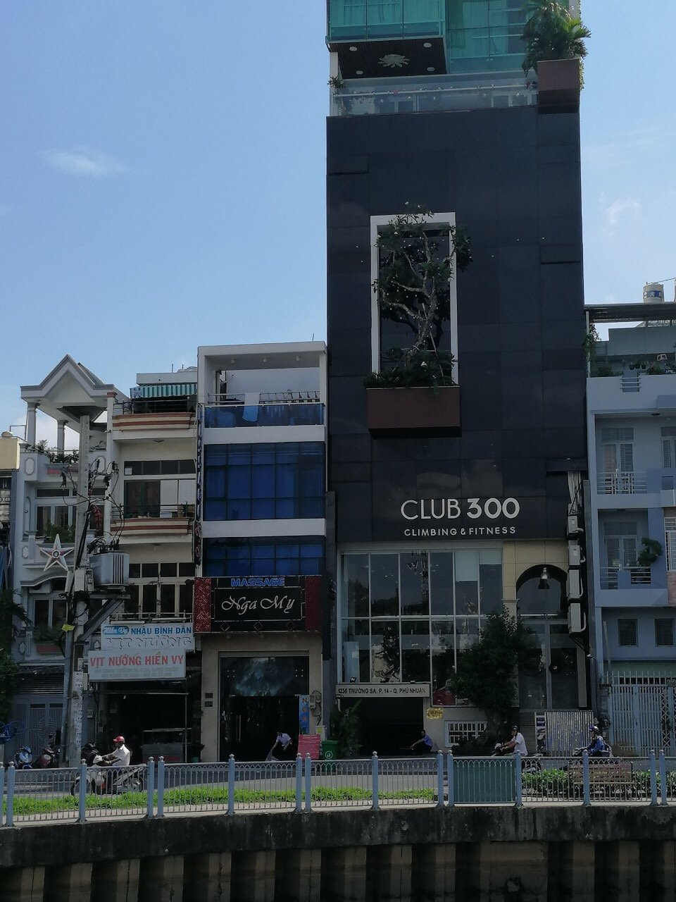 Bán nhà mặt phố tại Đường Trường Sa - Quận Phú Nhuận