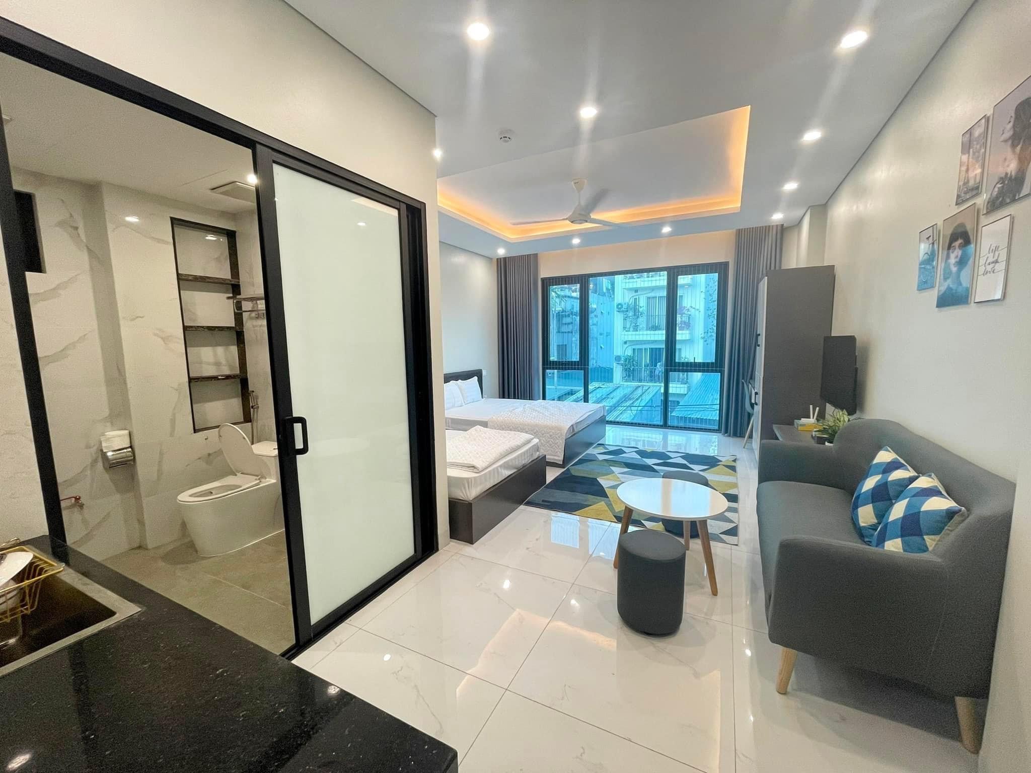 Bán Nhà Phố Lương Văn Can, nhà đẹp ,sổ đỏ chính chủ.