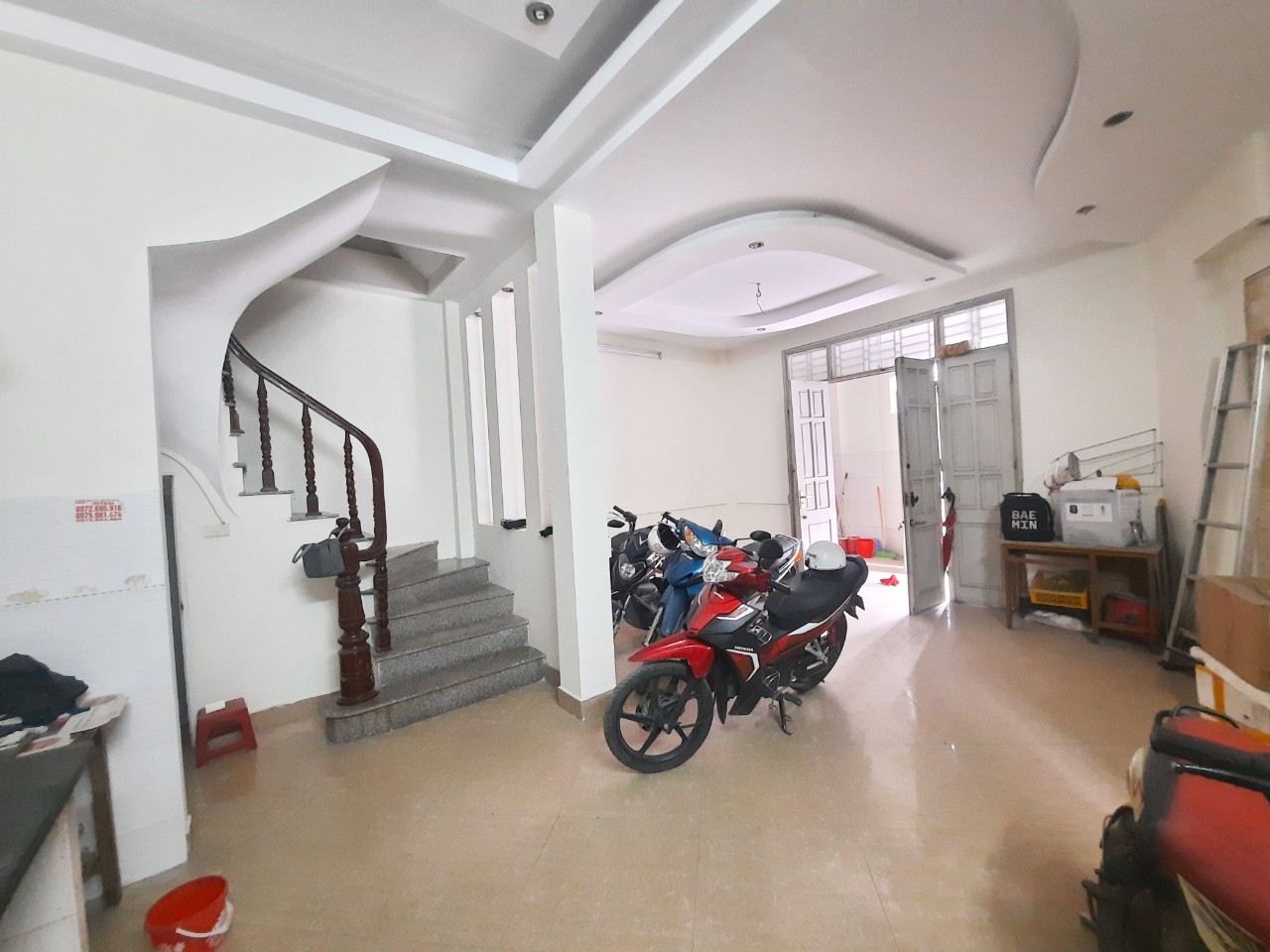 Bán nhà lô góc, ngõ 197 Hoàng Mai, 20m ra ô tô, 50m2 4 tầng, 5 ngủ, 4,4 tỷ