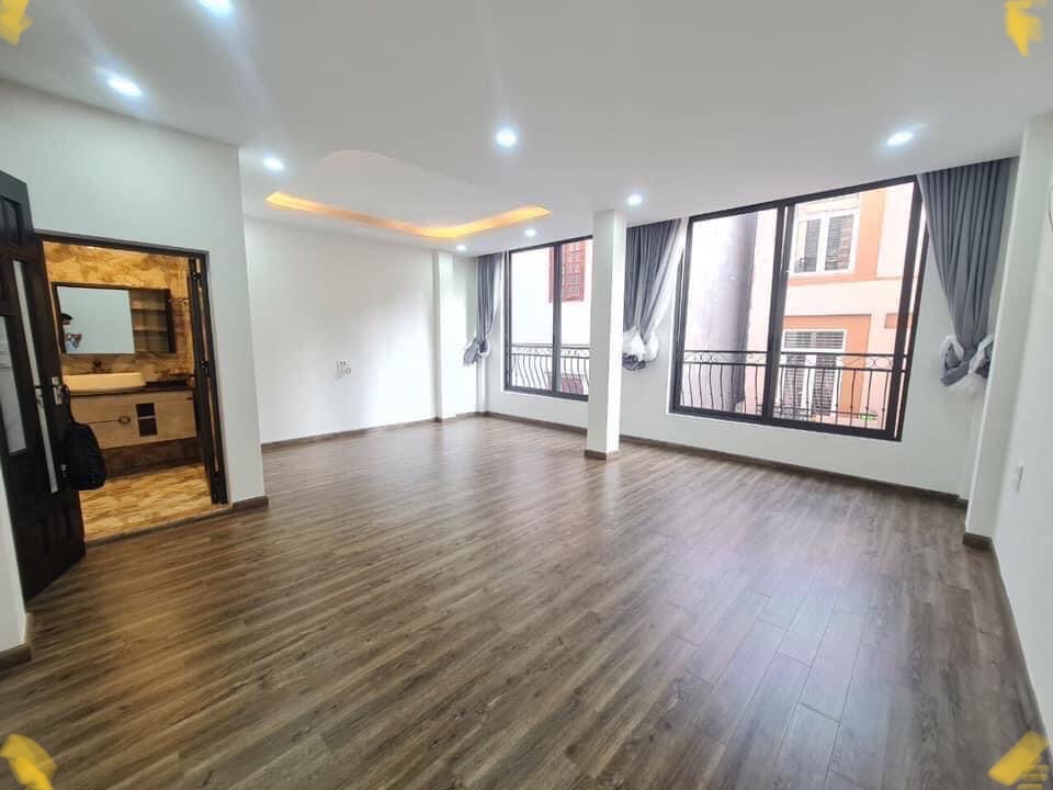 BÁN NHÀ NGUYỄN KHANG CẦU GIẤY 70M 4M TẦNG MT6M 19,6 TỶ Ô TÔ KINH DOANH