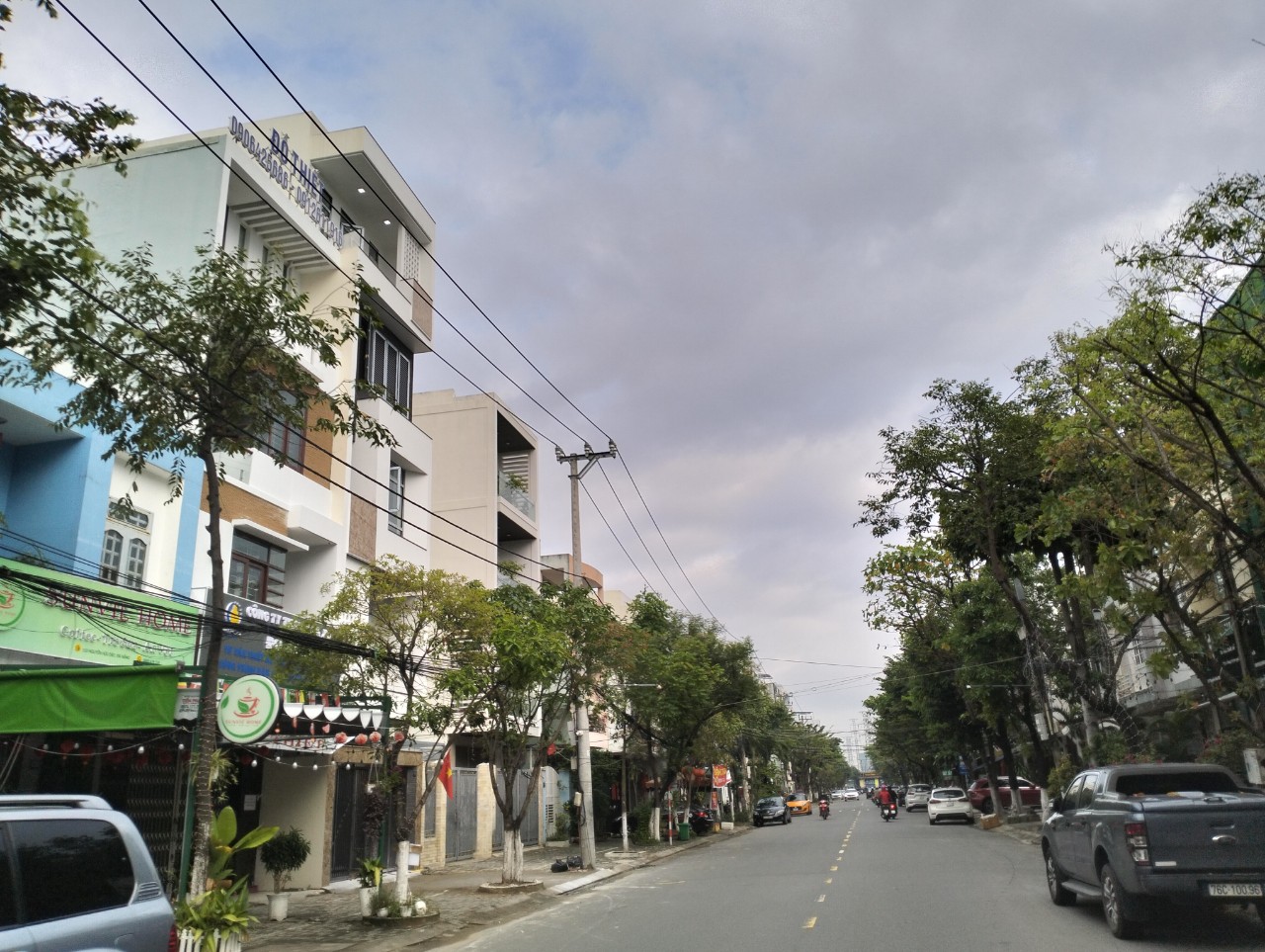 Nhà nguyên căn 2 tầng trống suốt Huỳnh Tấn Phát