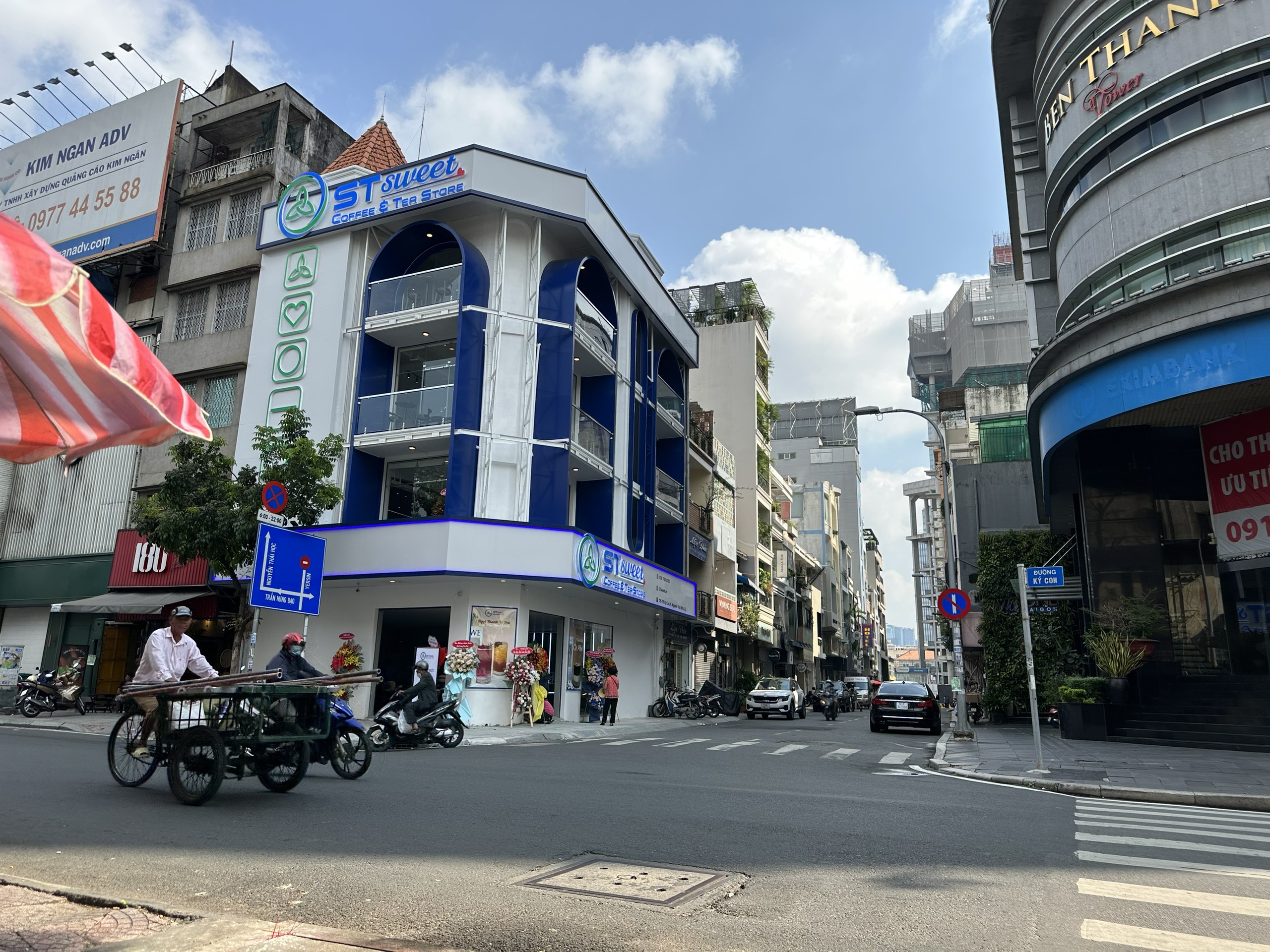 Cho Thuê Gốc 2MT Ký Con, Quận 1, DT: 7.5x12m, Gía:180tr/th